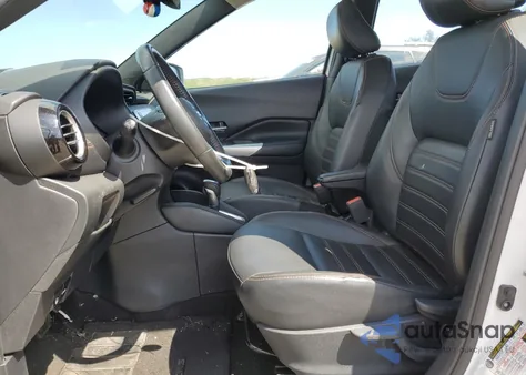 2020 Nissan Kicks Sr from USA, damaged, VIN 3N1CP5DVXLL504187